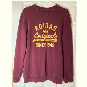 Adidas size M burgundy sweatshirt, SO comfy and cozy ☺️